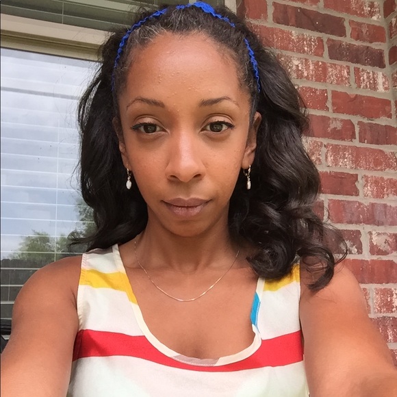 Meet your Posher, Nyssi - Picture 1 of 1